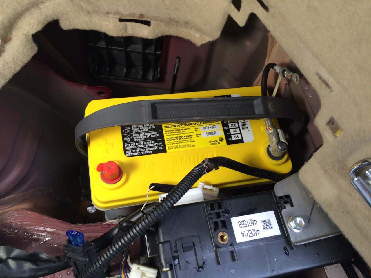 2010 toyota prius 12 deals volt battery